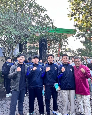 TIM HANDBALL SMP IT BBS GOES TO MALAYSIA